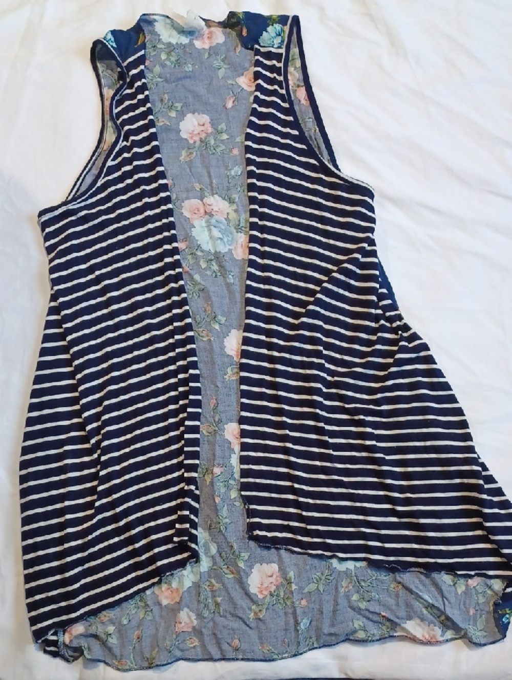 Sleeveless Cardigan with Floral Back